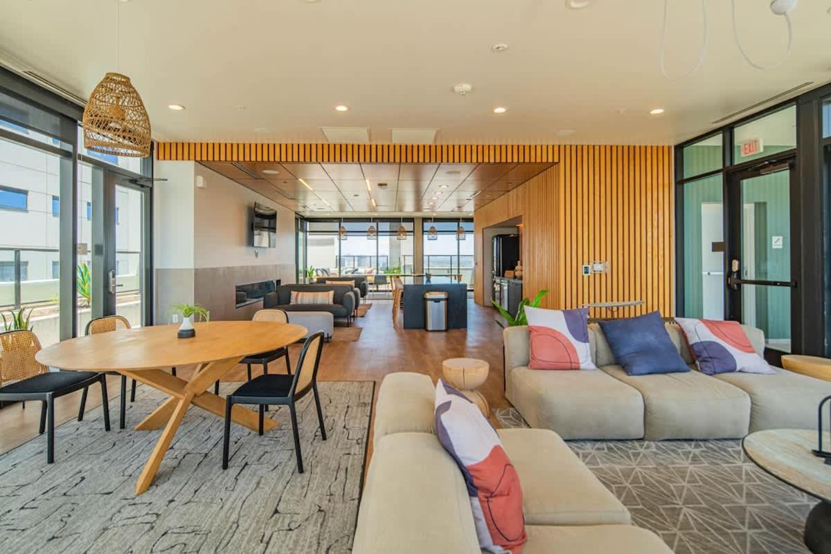 Apartamento Detailed 2Bd, Highrise Dt, Pool, Gym, Parking, Sleeps 8 Phoenix Exterior foto