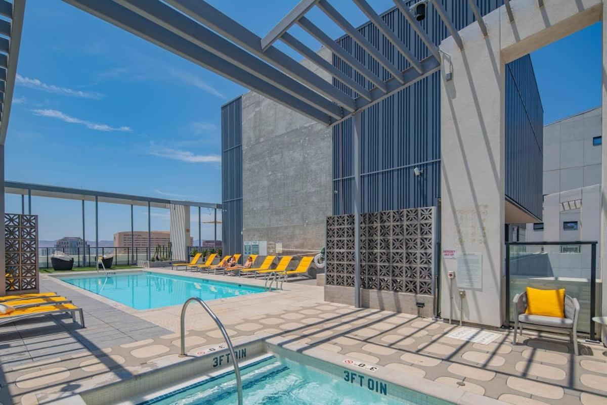 Apartamento Detailed 2Bd, Highrise Dt, Pool, Gym, Parking, Sleeps 8 Phoenix Exterior foto