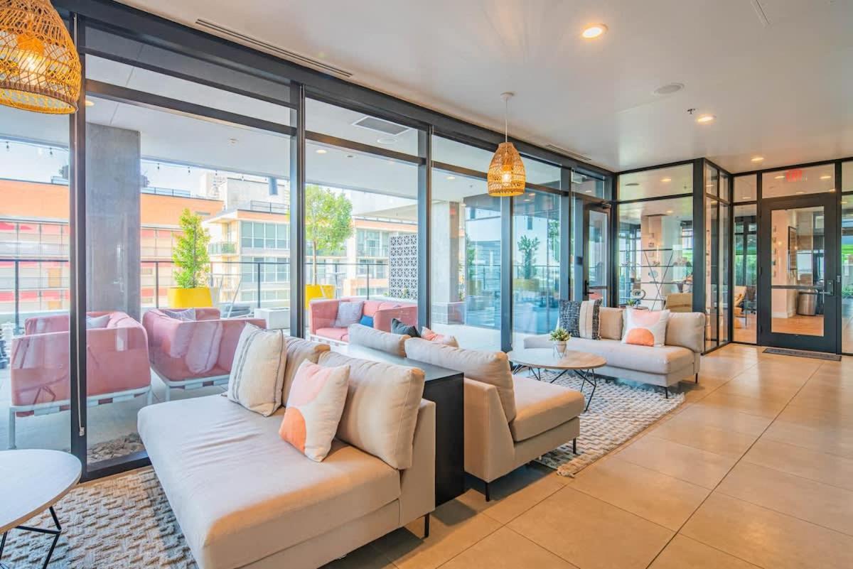 Apartamento Detailed 2Bd, Highrise Dt, Pool, Gym, Parking, Sleeps 8 Phoenix Exterior foto