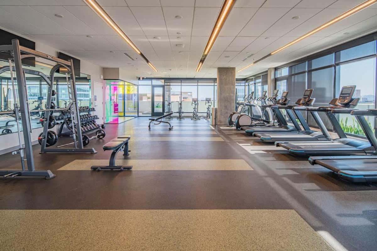 Apartamento Detailed 2Bd, Highrise Dt, Pool, Gym, Parking, Sleeps 8 Phoenix Exterior foto