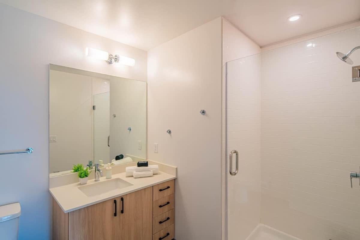 Apartamento Detailed 2Bd, Highrise Dt, Pool, Gym, Parking, Sleeps 8 Phoenix Exterior foto