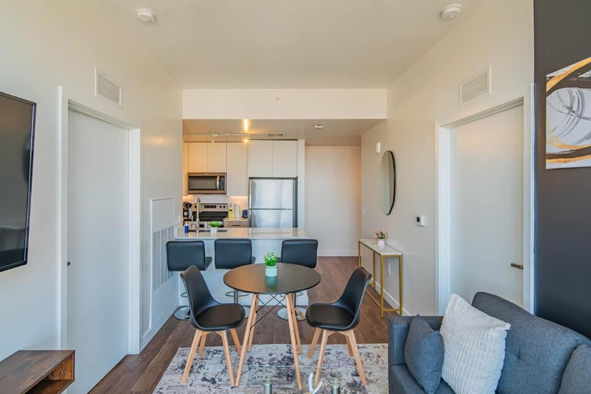 Apartamento Detailed 2Bd, Highrise Dt, Pool, Gym, Parking, Sleeps 8 Phoenix Exterior foto