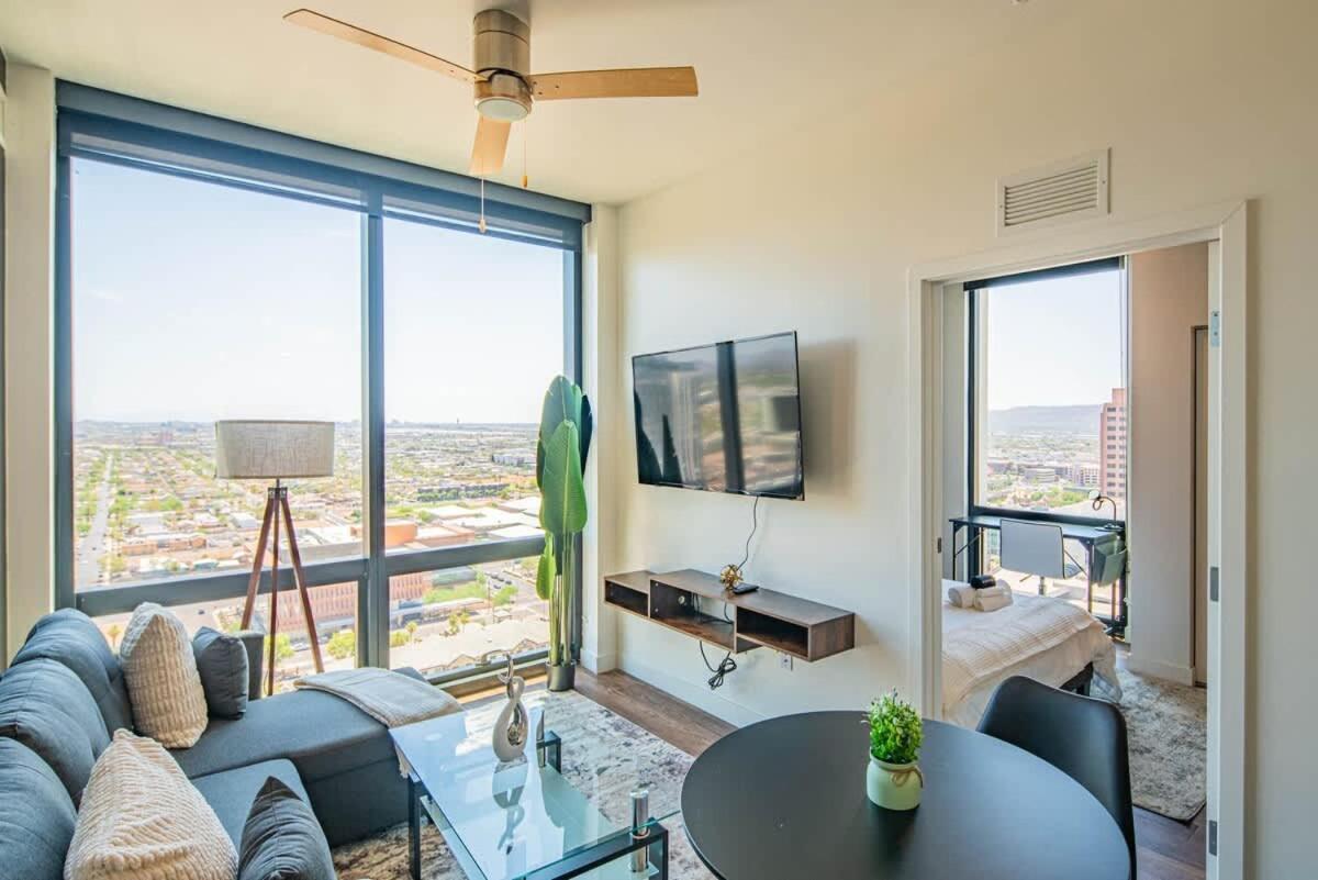 Apartamento Detailed 2Bd, Highrise Dt, Pool, Gym, Parking, Sleeps 8 Phoenix Exterior foto