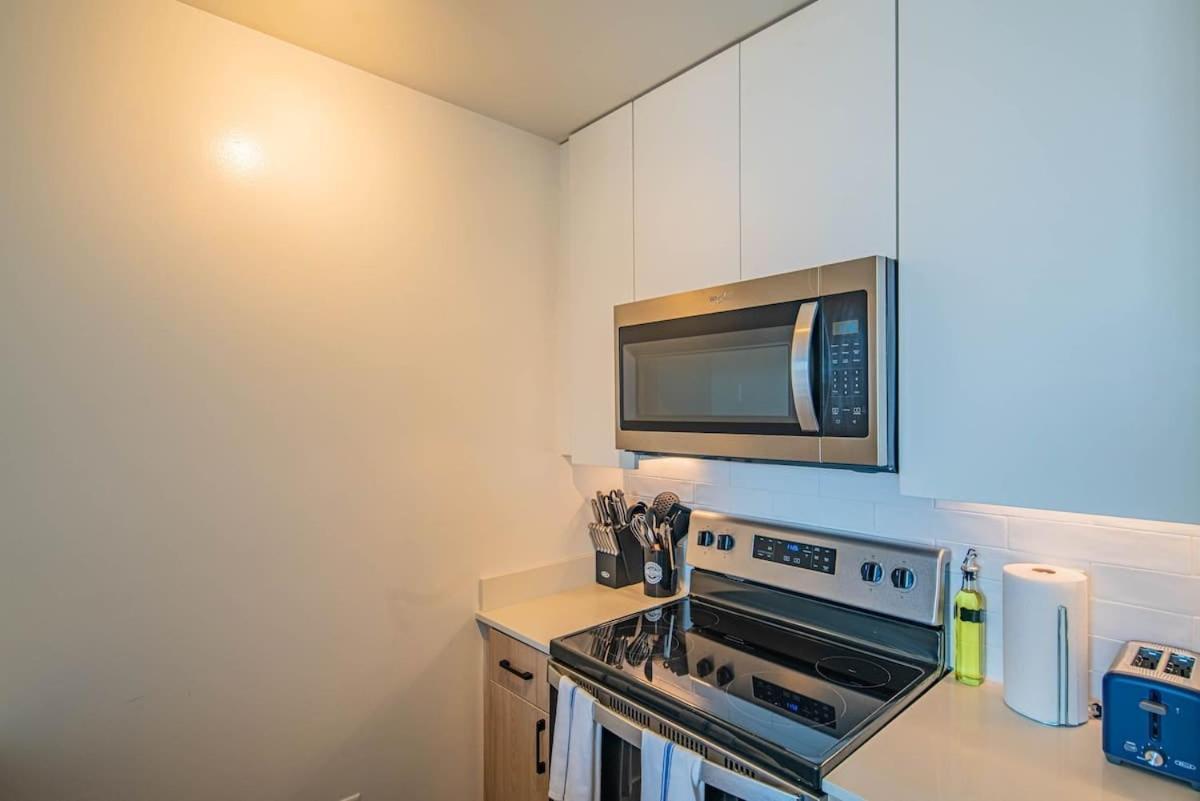 Apartamento Detailed 2Bd, Highrise Dt, Pool, Gym, Parking, Sleeps 8 Phoenix Exterior foto